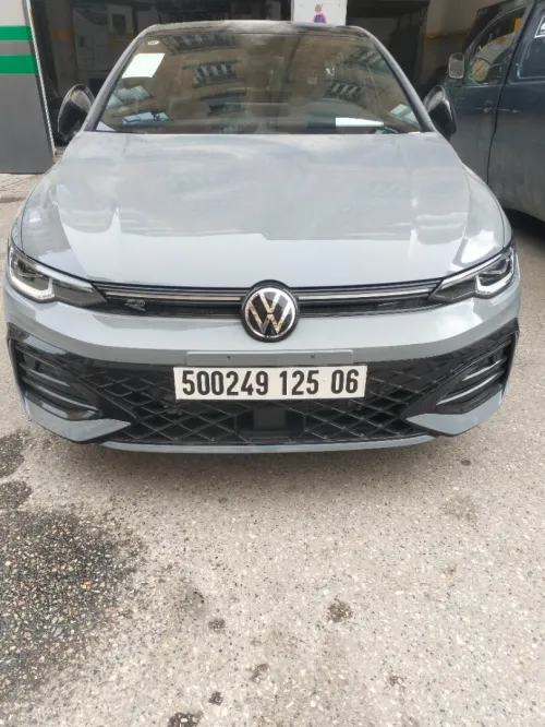 Volkswagen Golf 8 2025 R Black Edition 