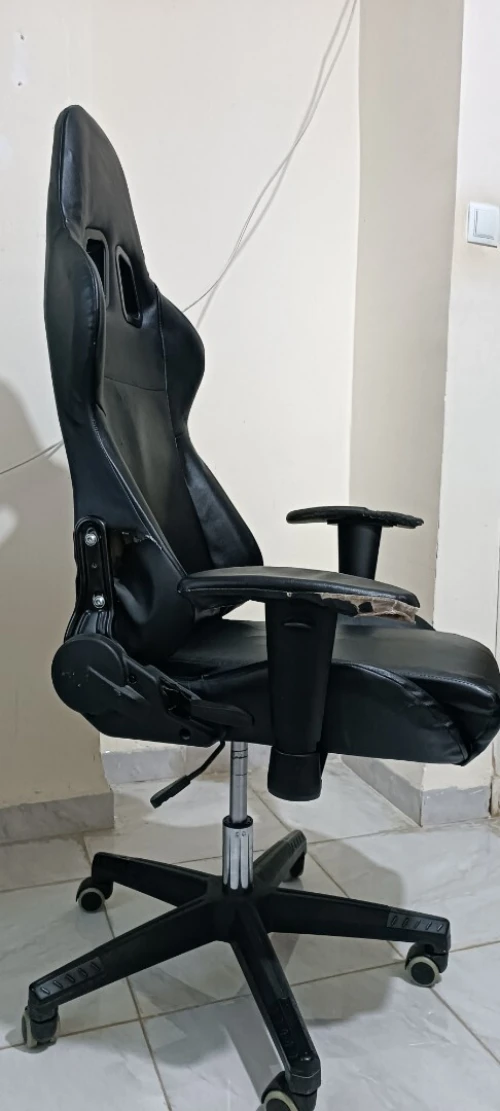GAMING CHAIR