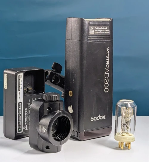 Flash Godox AD 200