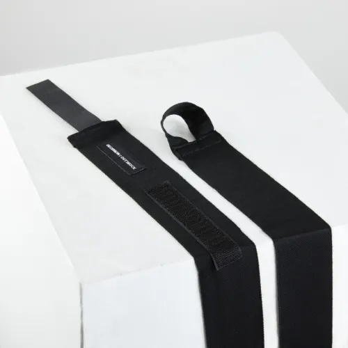 Bandes Decathlon  de boxe 2,5m Noires / Rouges.