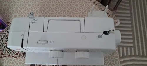 Machine a coudre venu de france