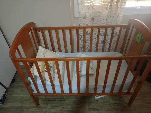 lit bébé ,chaise de voiture bébé ,kangourou bébé