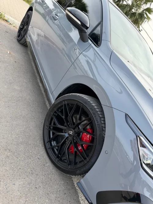 Volkswagen Golf 8 2025 R-Line