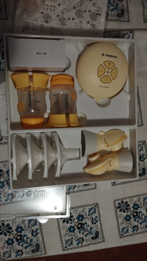 Tire lait électrique double marque Medela