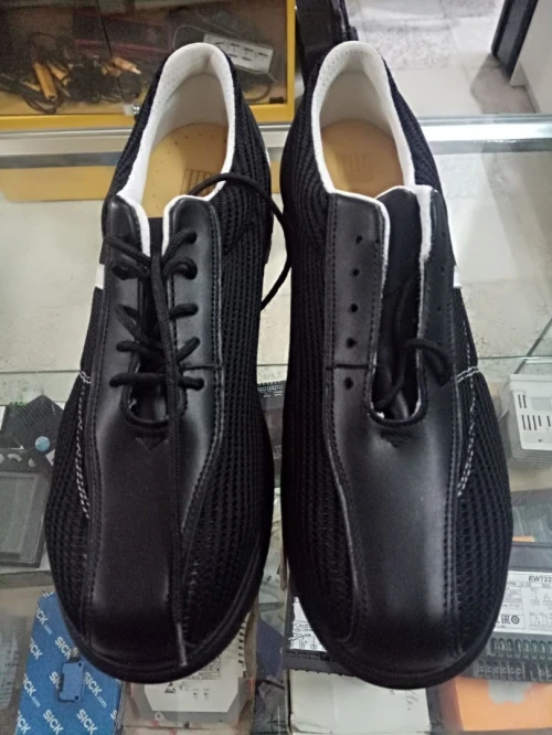 VÊTEMENTS/CHAUSSURES DE SÉCURITÉ