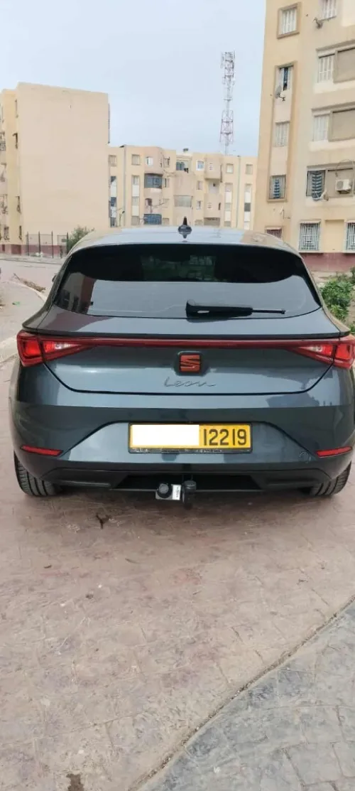 Seat Leon 2022 HOLA