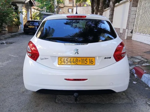 Peugeot 208 2015 Active