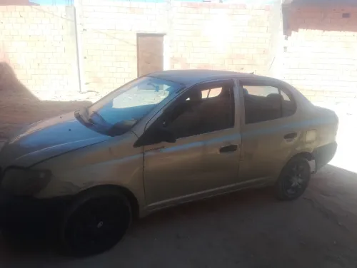 Toyota echo 2000 clim ass