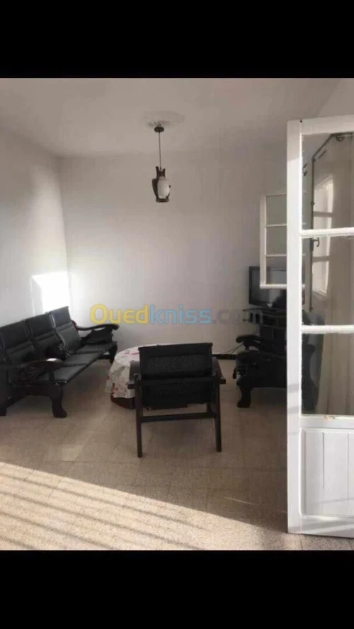 Location vacances Appartement F3 Mostaganem Mostaganem