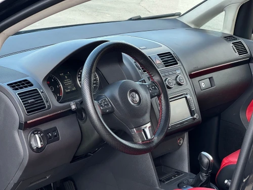 Volkswagen Touran 2015 VW Edition