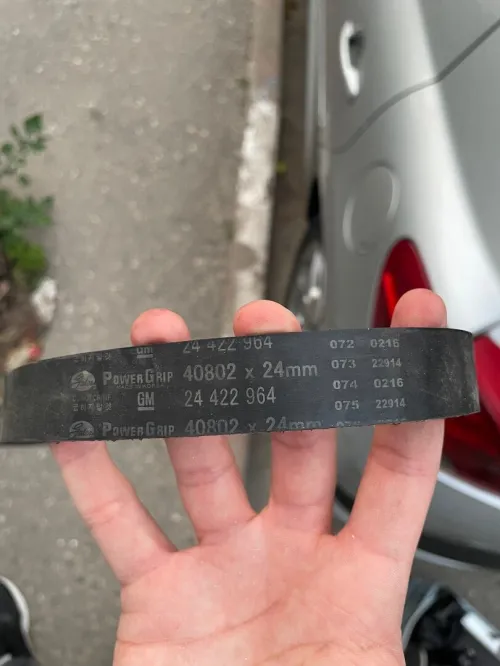 Courroie de distribution GM chevrolet opel 1.8