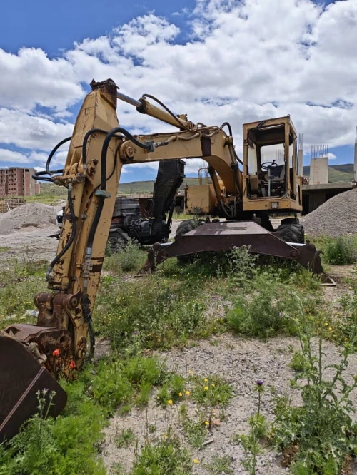 Caterpillar 212 1992