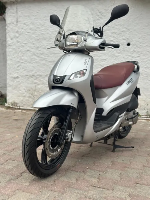 Peugeot Tweet 2018
