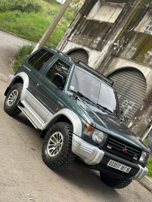 Mitsubishi Pajero Court 1987 Pajero Court