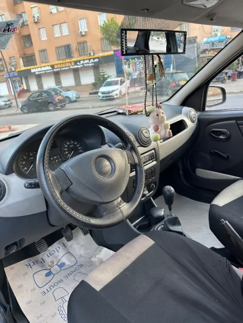 Dacia Logan 2009 La base