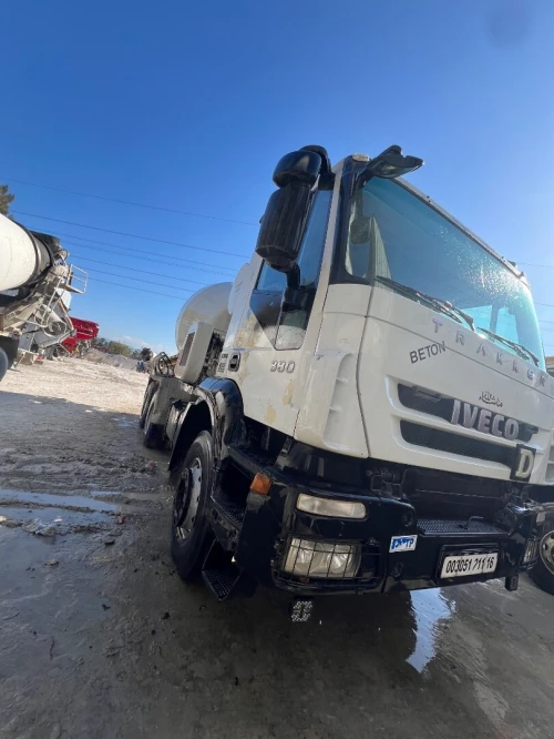Iveco malkxseur Trakker 2011