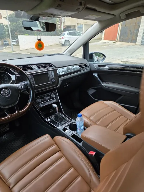 Volkswagen Touran 2016 R line