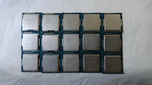 Lot processeurs Intel Core i3  3e 4e génération  15 pièces