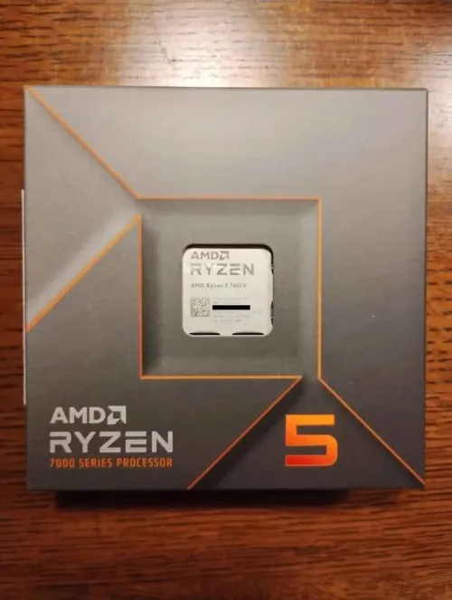 AMD Ryzen 5 7600X (4.7 GHz / 5.3 GHz) Box