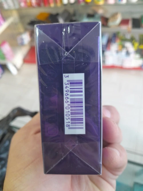 Eau. De toilette  ultra Violet.100 ml