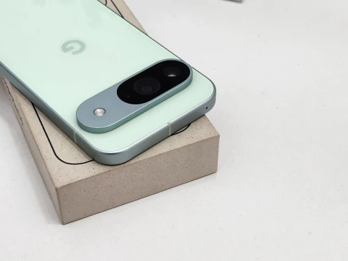 Google Pixel 9