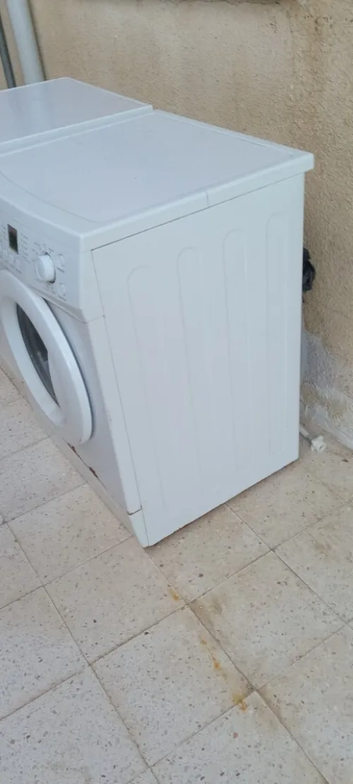 Deux machines à laver LG et ENIEM à vendre