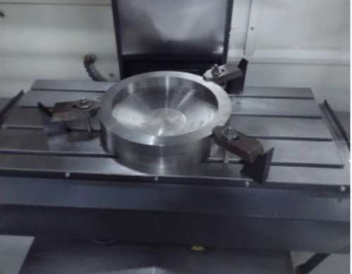 Fabrication de moules injection plastique matrice emboutissage 