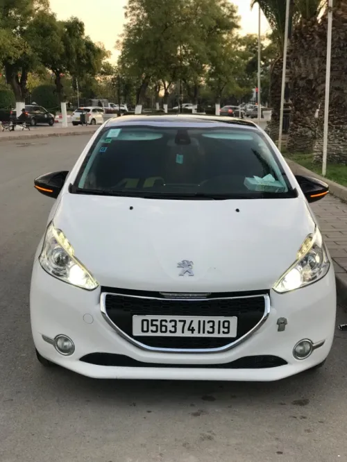 Peugeot 208 2013 Allure