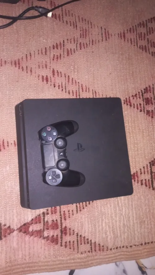 Ps 4 slim