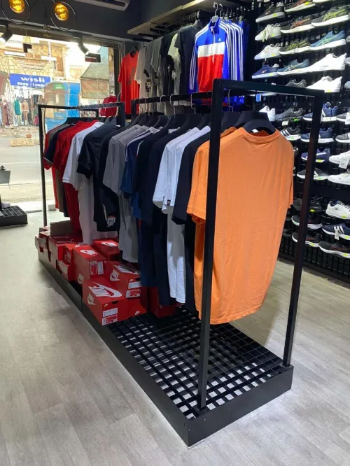 Vente vêtements sportifs originals 