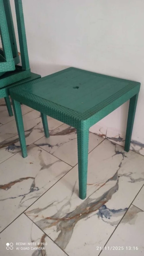 Tables et chaises