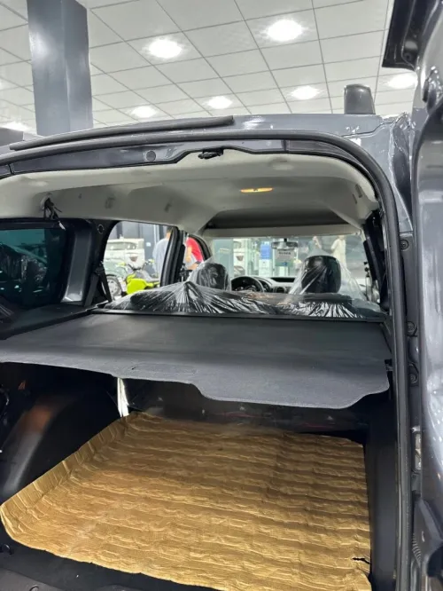 Renault Kangoo 2025 