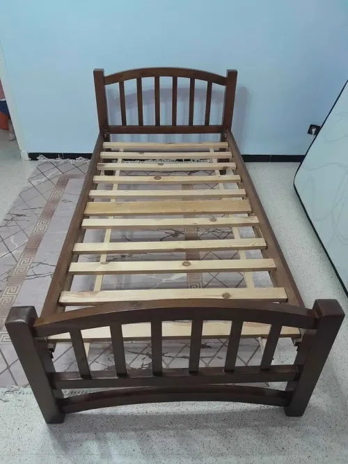 Lit une place et demi + Matelas