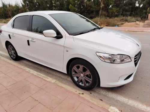 Peugeot 301 2015 pack luxe 