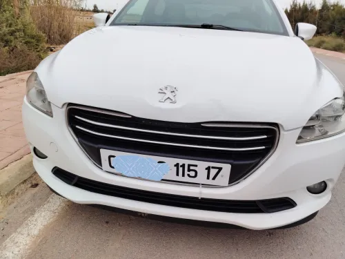 Peugeot 301 2015 pack luxe 