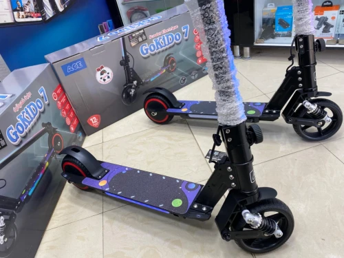 Trottinette électrique ACE pour enfants 7