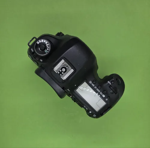 Canon 5D Mark III [270K]