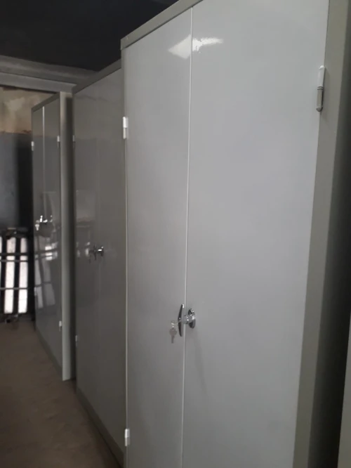 Armoire métallique est armoire 