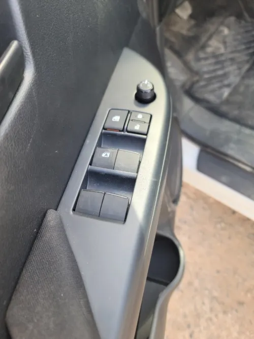 Toyota Hilux 4X2 2026 الإصدار الأردني