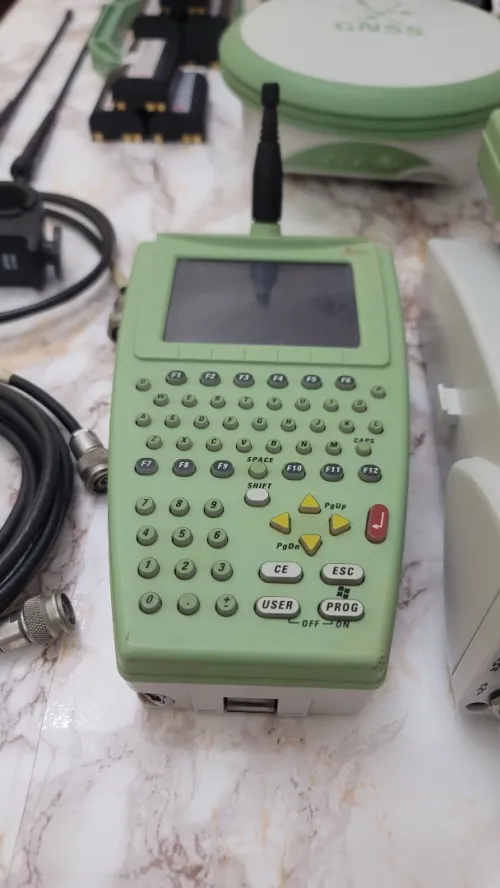 GPS Leica System 1200 GNSS
