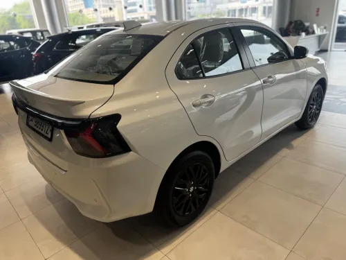Suzuki Swift Dzire 2025 Gl+