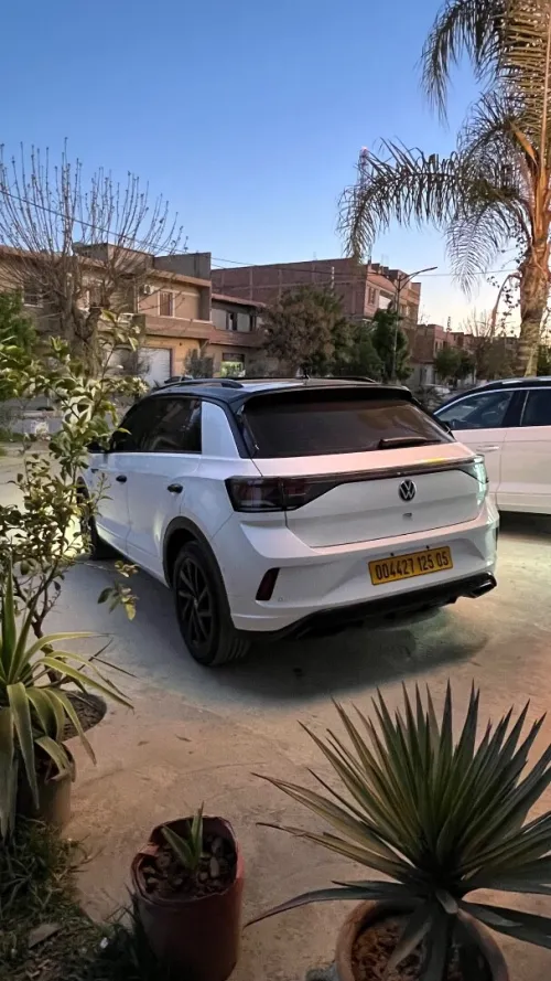 Volkswagen T-Roc 2025 Rlien kit blak + sono