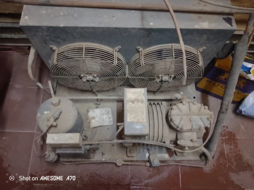 chambre froide industriel, panaux sandwiche, positif 45 métres cube