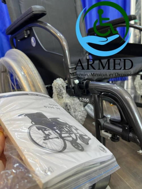 fauteuil roulant / chaise roulante (CE) PROFESSIONNEL roue démontable
