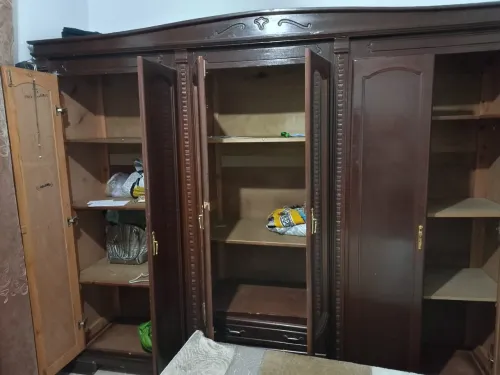 ARMOIRE EN BOIS