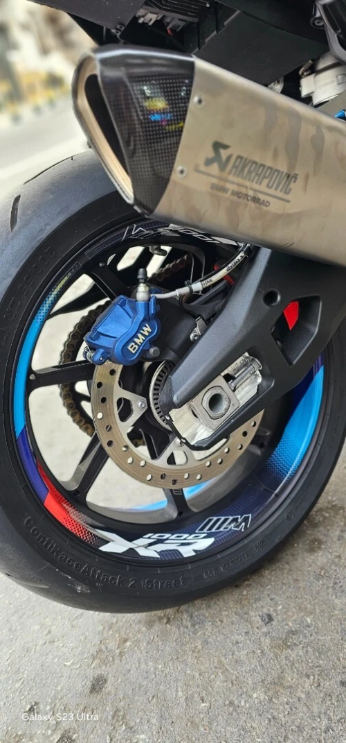 BMW M1000 xr 2025