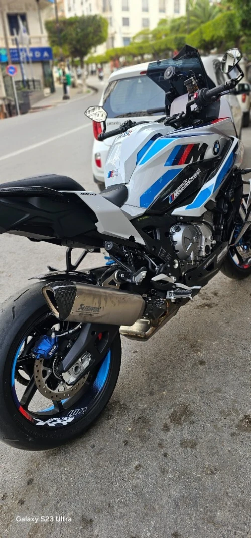 BMW M1000 xr 2025