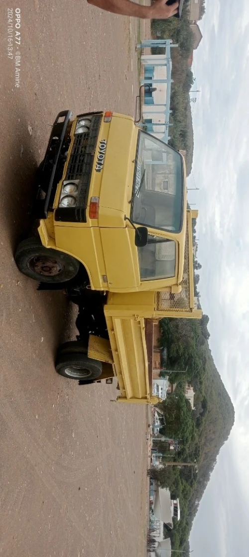 Toyota B30 1984