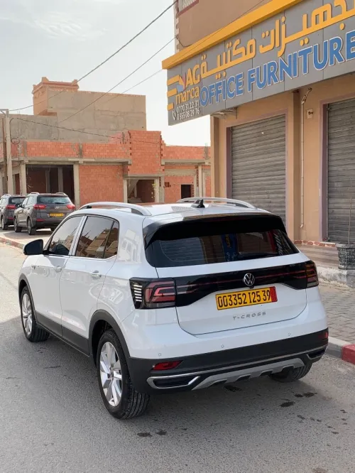 Volkswagen T-Cross 2025 Life