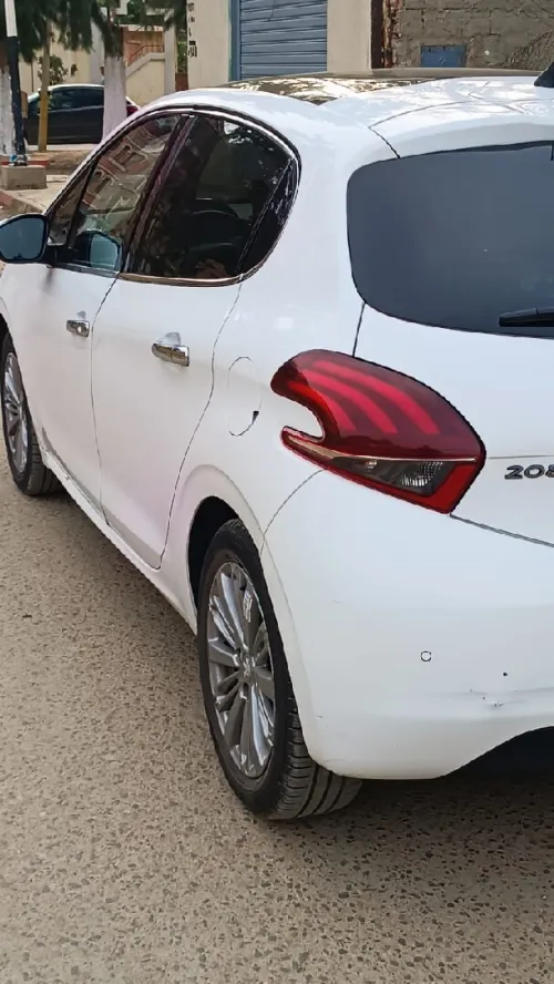 Peugeot 208 2016 208